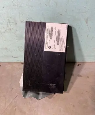 Dodge PickUp RAM SRT-10 Sound amplifier 68248793AB 26777Q TRHA2894D9104