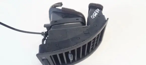 Volkswagen Polo Dash center air vent grill 6q0819703
