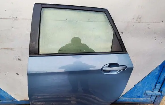 Toyota Verso-S Rear door