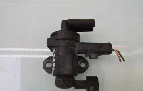 Peugeot 607 Vacuum valve 9628971180 0928400309
