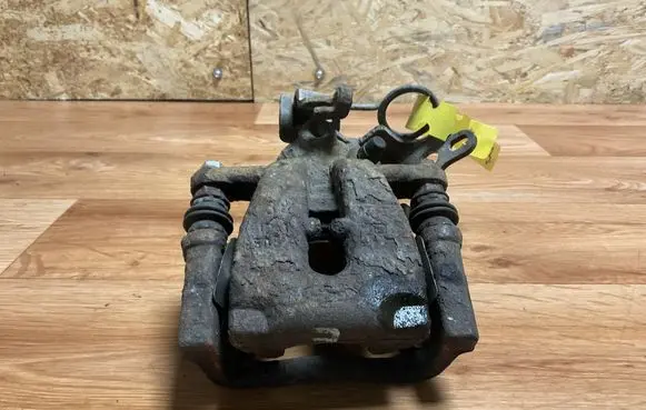 Rear brake caliper