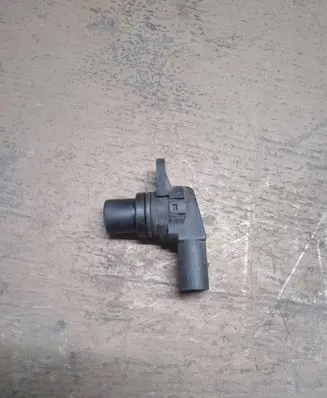 Volkswagen Golf IV Camshaft position sensor 036907601 602145