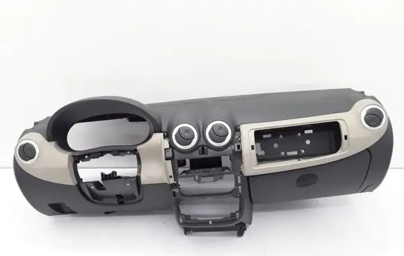 Dacia Sandero Dashboard 8200739435