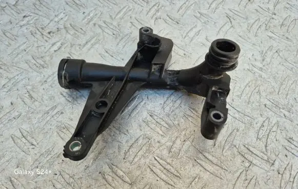Mercedes-Benz GLE (W166 - C292) Engine coolant pipe/hose A2762001552