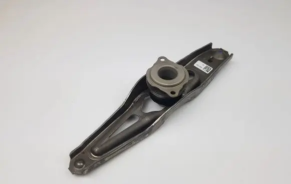 BMW 2 F44 Clutch release arm fork 8657323
