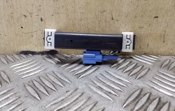 Interior comfort aerial antenna
