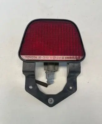 Toyota Avensis T220 Third/center stoplight 54533721 02E111235 5433729