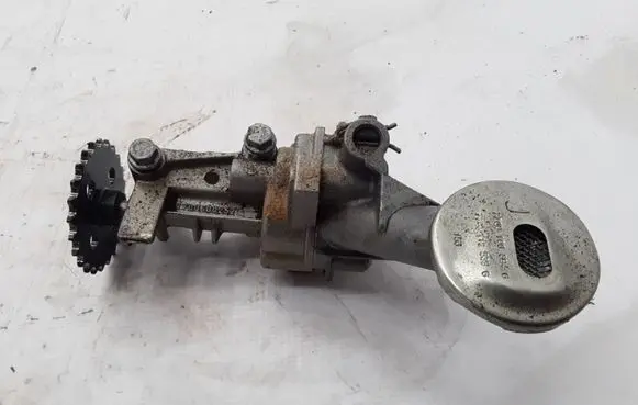Renault Laguna II Oil pump 7700600252