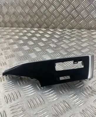 Audi Q7 4M Panel trim 4M8857237
