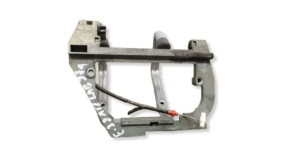 BMW 5 E39 Rear door exterior handle/bracket 