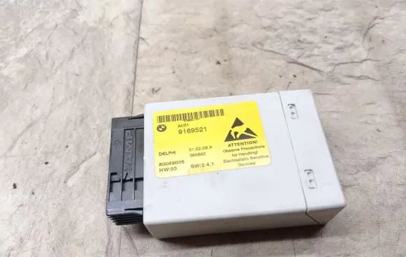 BMW 5 E60 E61 Central console control unit 9169521