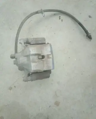 Toyota Prius (XW50) Front brake caliper