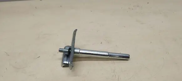 Battery bracket