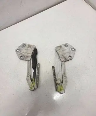 Volkswagen Caddy Engine bonnet/hood hinges 