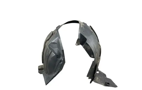 Front wheel arch liner splash guards