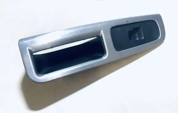 Volvo V50 Front door window switch trim 8663815