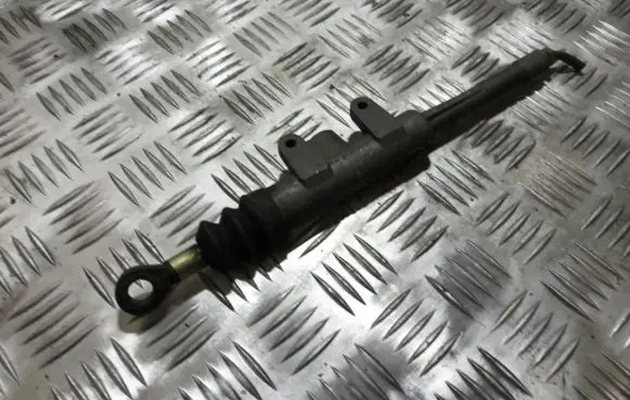 BMW 5 E34 Clutch master cylinder s5459a