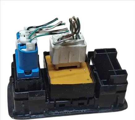 Toyota Yaris Headlight level height control switch 777253