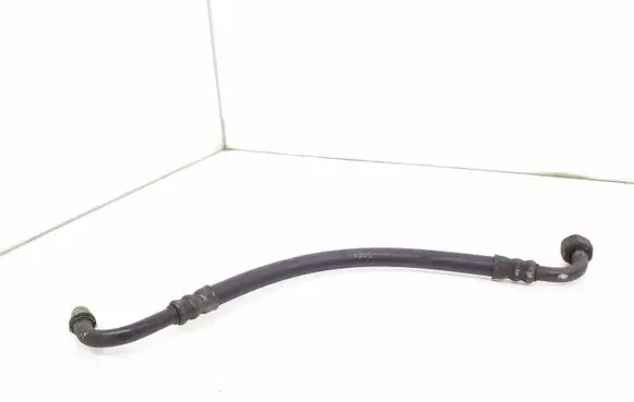Gearbox oil cooler pipe/hose