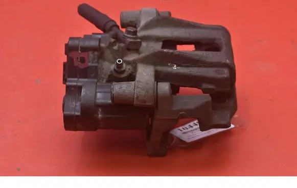 Skoda Octavia 985 Rear brake caliper 5R3615406