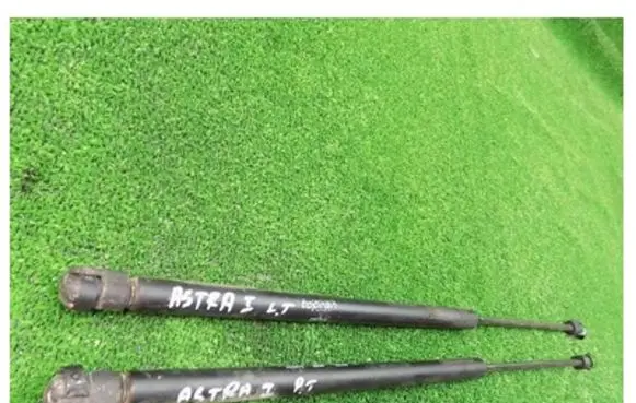 Opel Astra F Tailgate strut 