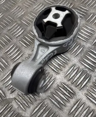 Nissan Qashqai Engine mount bracket 113504BA0A