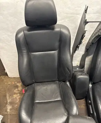 Toyota Avensis T250 Interior set 