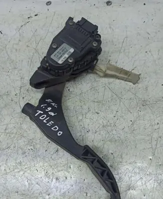 Seat Toledo II (1M) Accelerator throttle pedal 1J1721503H