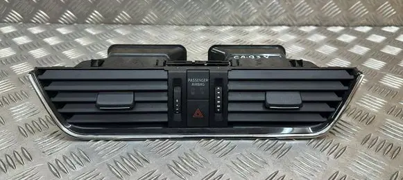 Skoda Octavia Mk3 (5E) Dash center air vent grill 5E0820951D 5E0820951C