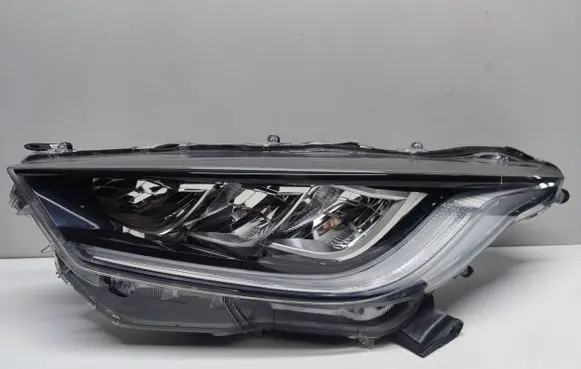 Toyota Yaris XP210 Headlight/headlamp