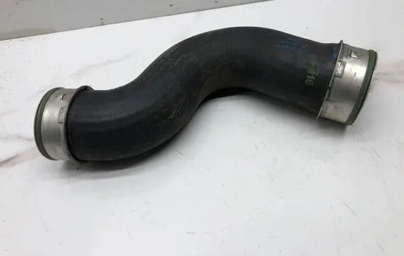 Volkswagen Golf V Intercooler hose/pipe 1K0145832E
