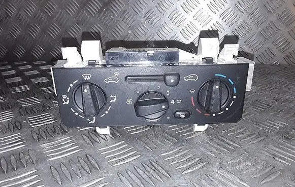 Citroen C3 Climate control unit F664477S