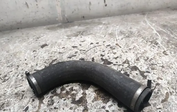 Volvo V50 Intercooler hose/pipe 