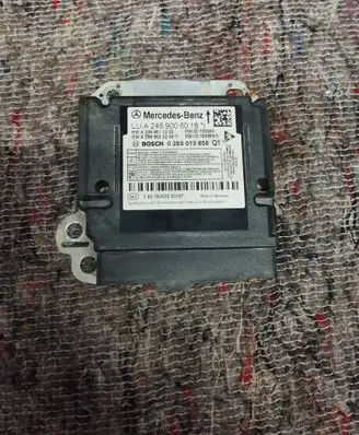 Mercedes-Benz B W246 W242 Airbag control unit/module A2469006018 0285013858