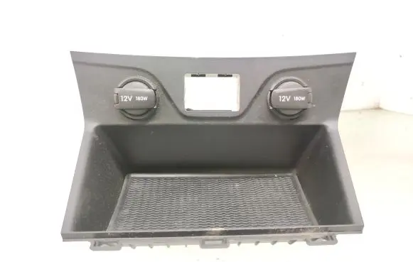 Hyundai Tucson TL 12 V Socket (front) 84631D7000 84630D72104X 84632D7000