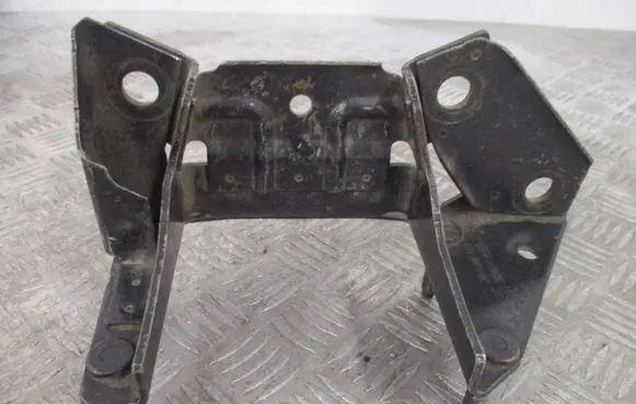 Ford Transit - Tourneo Connect Engine mount bracket 1S717M123BC