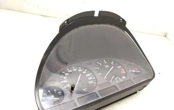 BMW 5 E39 Speedometer (instrument cluster) 8372359 62118372359
