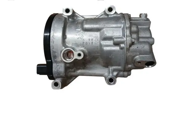 Toyota Yaris Cross Air conditioning (A/C) compressor (pump) 0424000741 30446