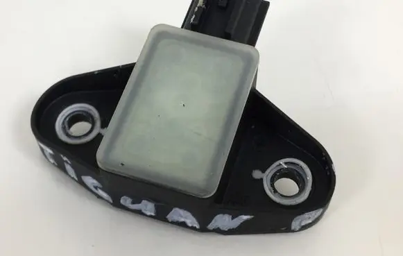 Volkswagen Tiguan Airbag deployment crash/impact sensor 5N0959354