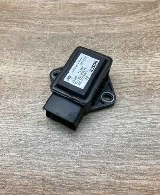 BMW 5 E60 E61 Yaw turn rate sensor 6758750 0265005266