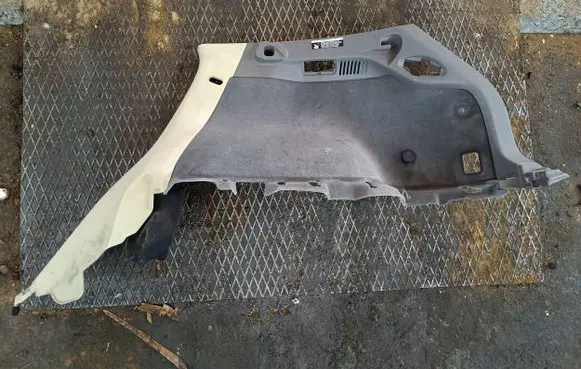 Infiniti EX Trunk/boot lower side trim panel 