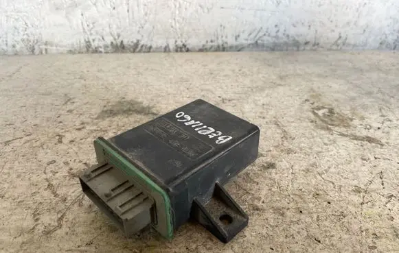 Peugeot 206 Coolant fan relay 9631577780