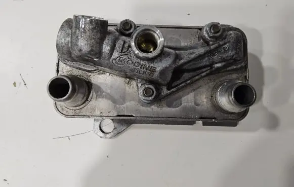 Mercedes-Benz GLC X253 C253 Engine oil radiator 7361637