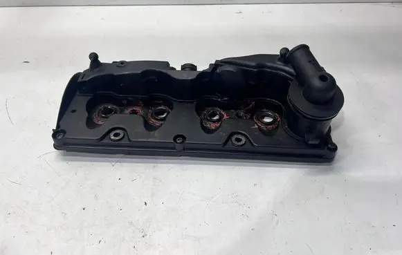 Audi A3 S3 8V Rocker cam cover 03L103469C 03L103469R