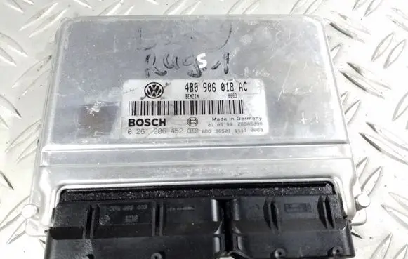 Volkswagen PASSAT B5 Engine control unit/module 4B0906018AC 0261206452 26SA5998