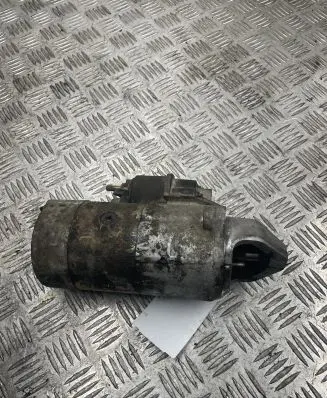BMW 5 E39 Starter motor 2247391