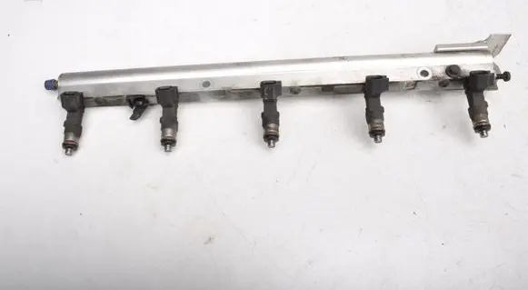 Volvo C70 Fuel main line pipe 30757534