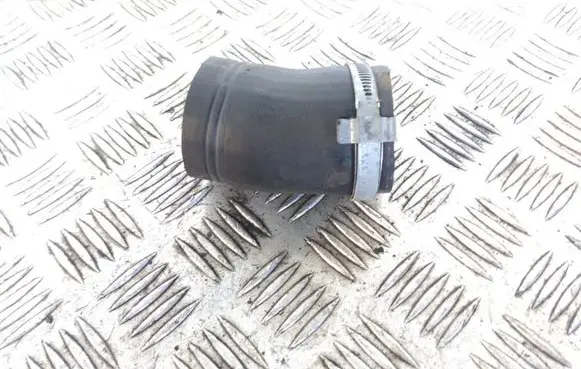 Ford Focus Intercooler hose/pipe C1B16F075