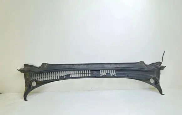 Ford Fusion II Wiper trim DS73F02216AE