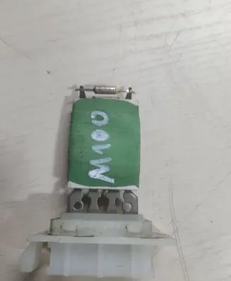 Mercedes-Benz B W245 Heater blower fan relay 